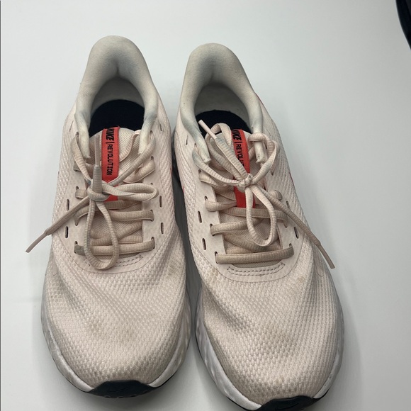 Nike resolution shoes - Picture 2 of 7